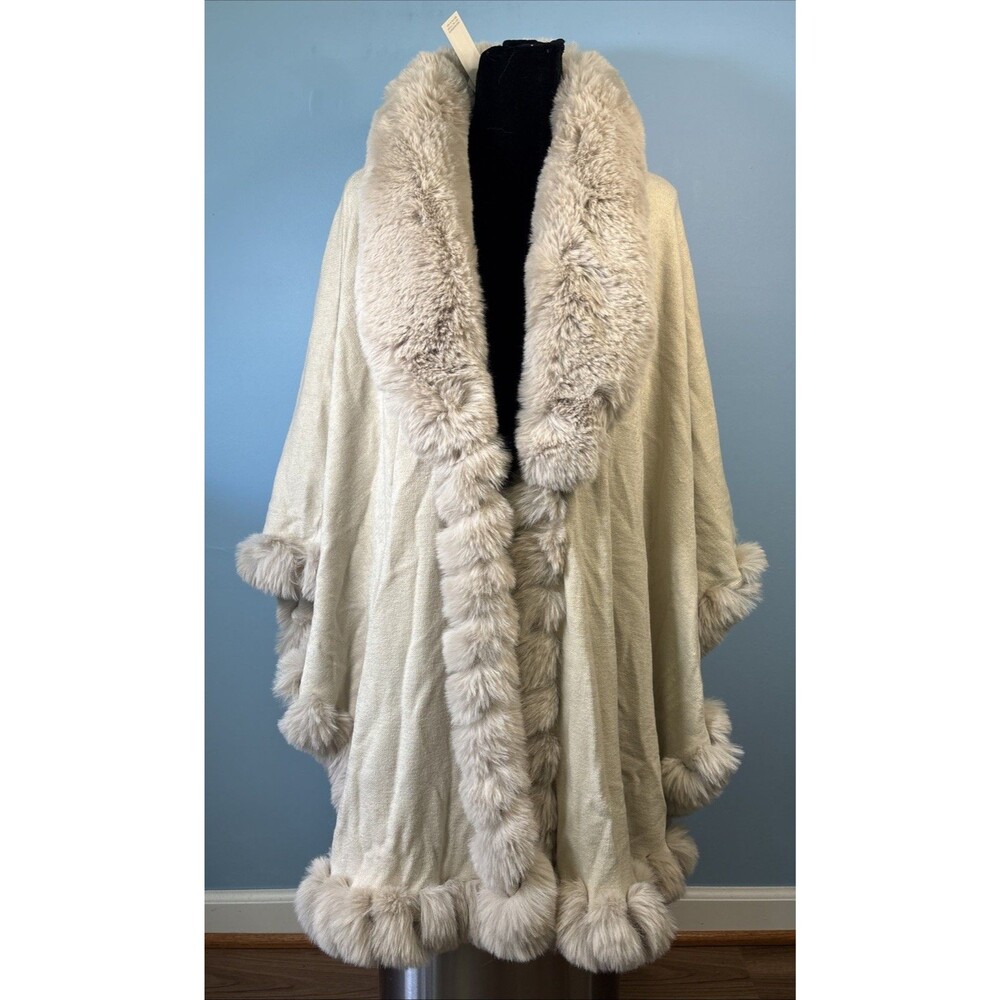 Max Studio Women’s Faux Fur Cape / Wrap / Coat (See Measurements) New w/ Tags